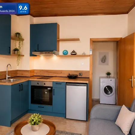 דירה Floor With Balcony *
