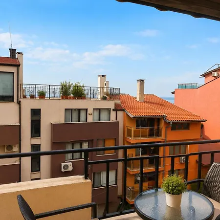 דירה Floor With Balcony *